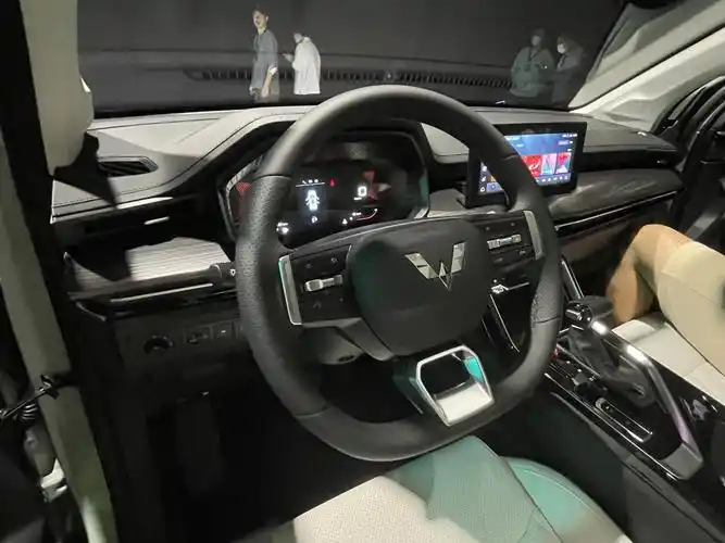 5款车型698万元起五菱星辰正式上市