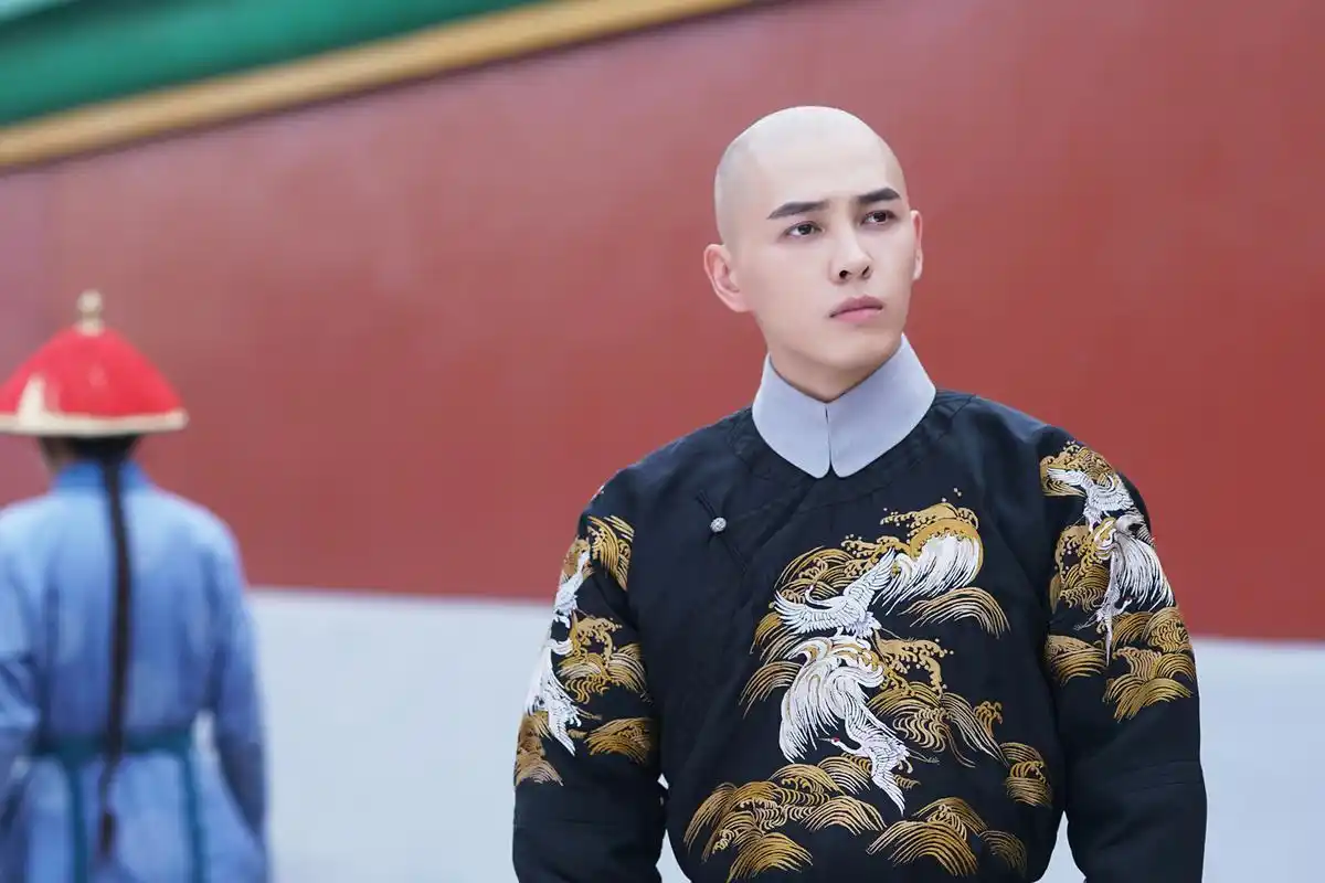 洪尧延禧攻略热播荒唐王爷变身护花使者