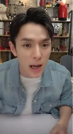 李佳琦没开美颜什么情况李佳琦素颜真实颜值曝光网友炸了