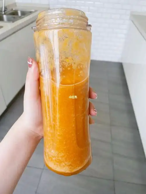 黄瓜胡萝卜果蔬汁