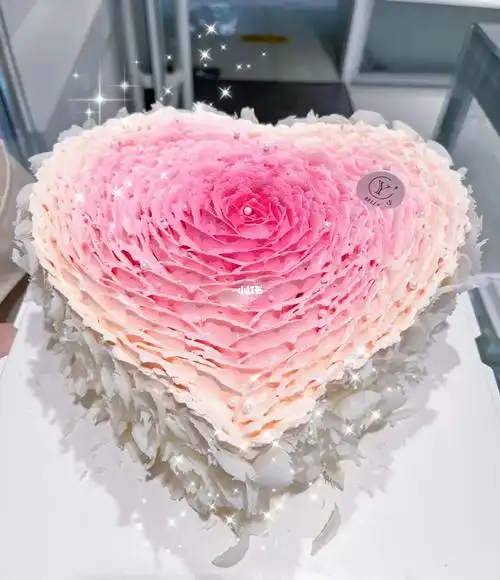爱心奶油花瓣蛋糕女神蛋糕