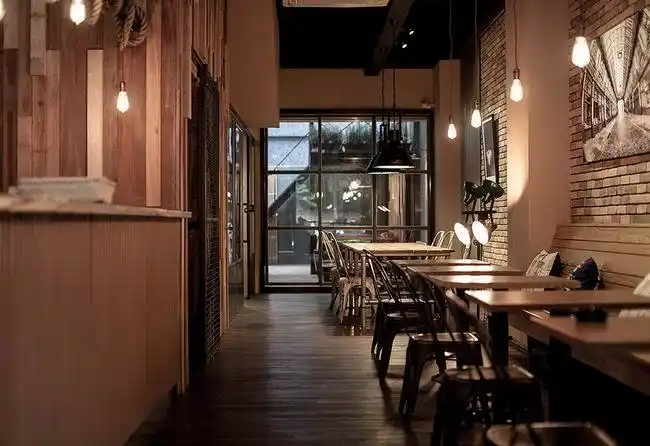 一首成都你是否也想走进小酒馆看一看复古式装修