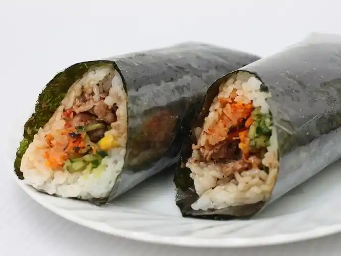 一份呷巧呷饱搁呷健康的鹿港小吃 台式手工海苔饭卷超吸晴美食带著走