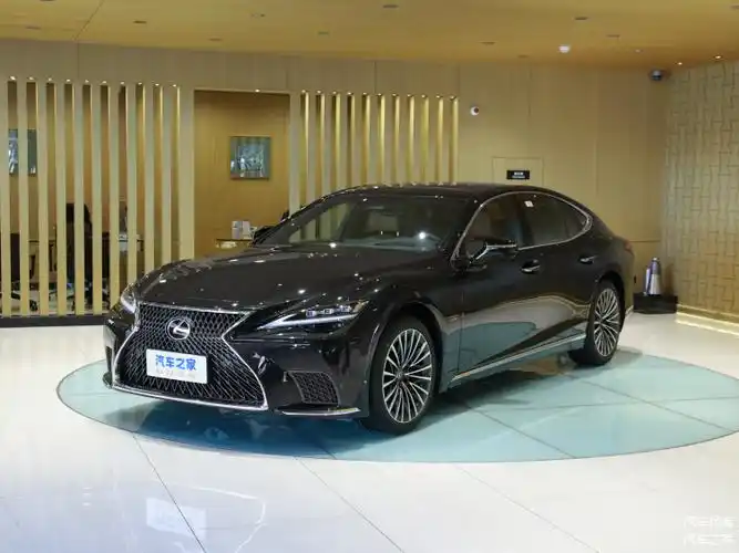 从外观方面来看,雷克萨斯ls的设计可谓是走在了时代的前端.