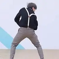 我反手就是一个开团! - 哔哩哔哩