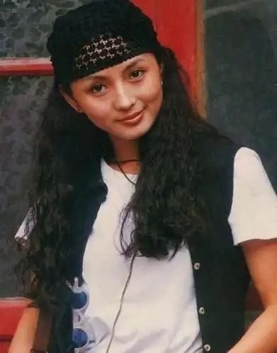 20年前"香妃"刘丹睡梦中身亡,父兄连遭厄运,刘母现状惹人心疼