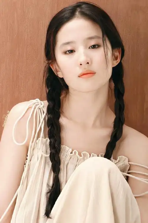 刘亦菲玫瑰故事双麻花辫造型##对刘亦菲的创纪录告白