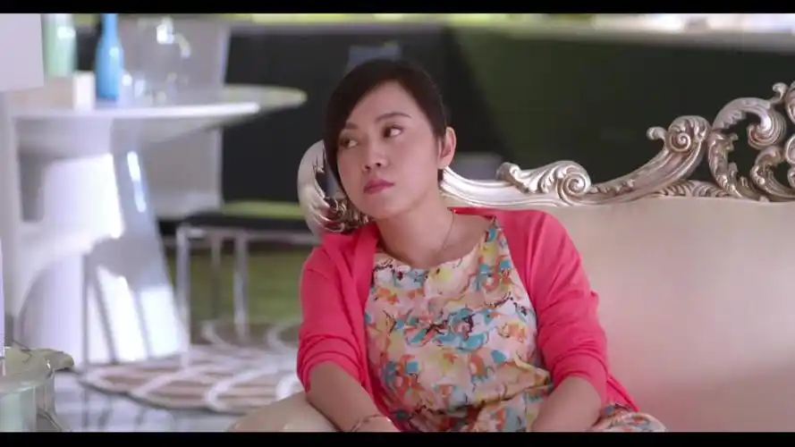 一仆二主杨树和莉莉打电话莉莉三言两语给杨树说原因