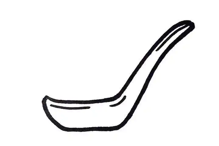 先画出勺子的轮廓.