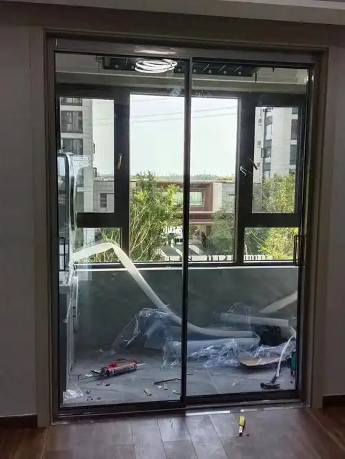 阳台极窄推拉门