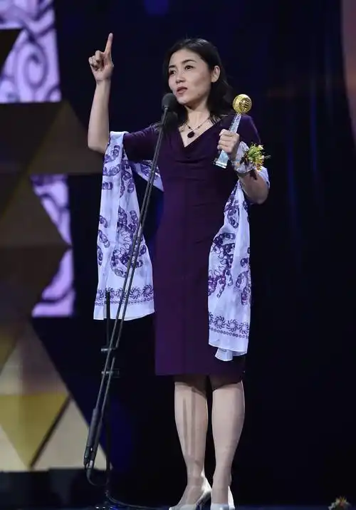 清华女博导颜宁:攻克50年生物学难题,赴美任教却引来一片骂声