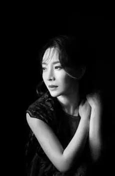 美女明星陈数伤感写真