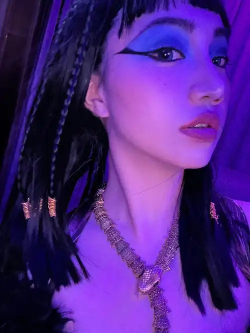 今年浅扮一次埃及艳后吧[集美r]08妆容灵感来源于伊丽莎白泰勒在