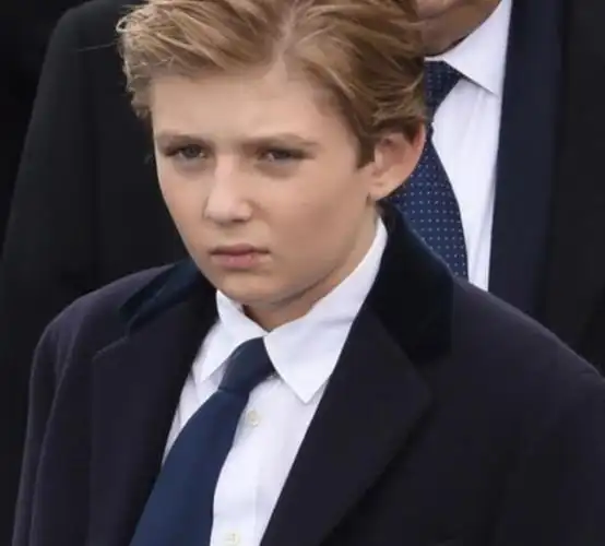 特朗普的小儿子11岁了不知道要迷倒多少姑娘