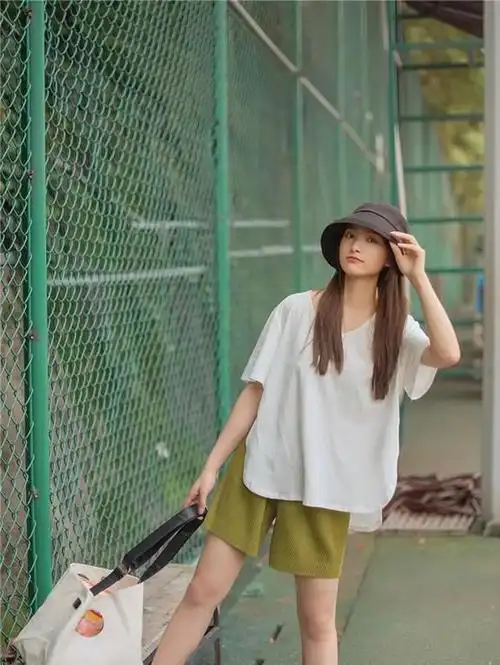 套用2021年流行的高低法则,不显高算我输|高腰|衬衫|上衣|穿搭|长款