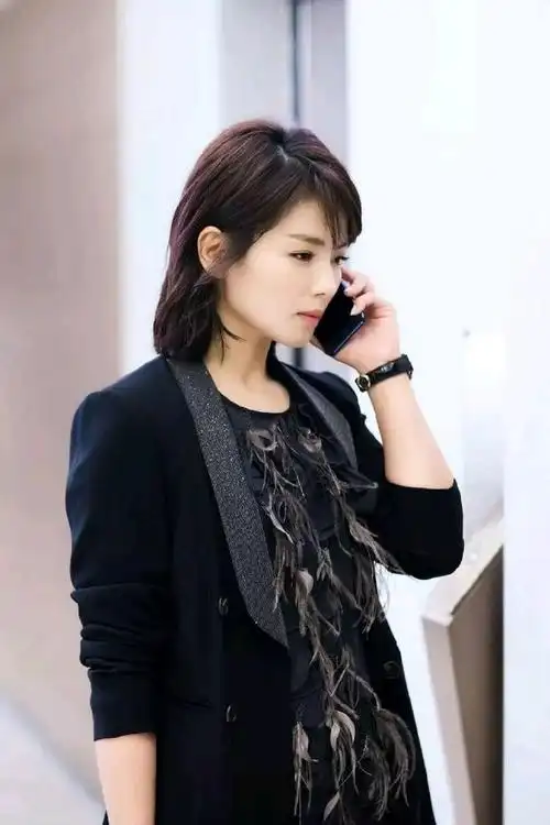 1月7日,知名女星刘涛在个人社交账号上,连晒了两张自己最新照片,还配