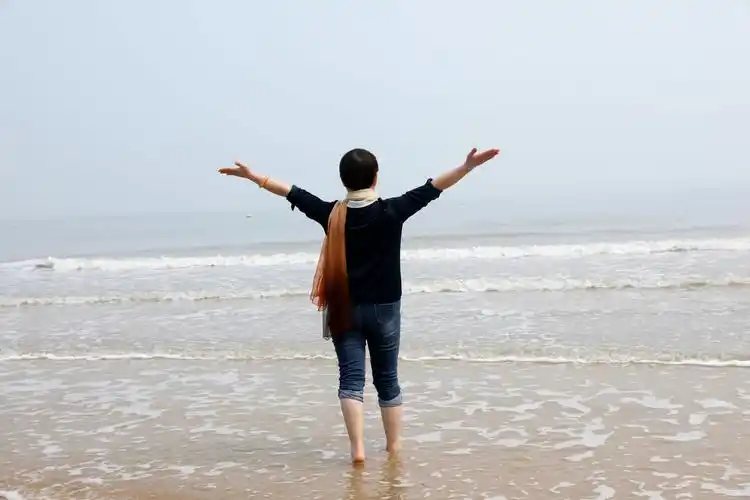 拥抱大海,拥抱世界,拥抱我的最爱