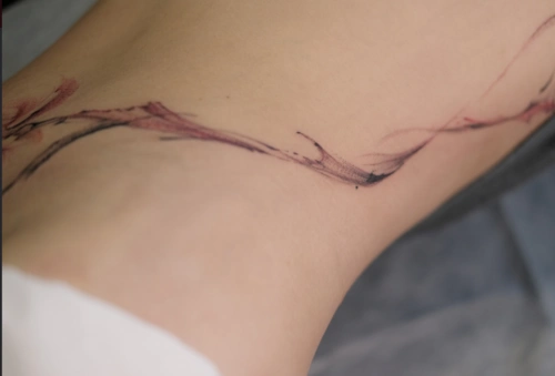 腹部疤痕水墨纹身遮盖剖腹产疤痕遮盖最新3