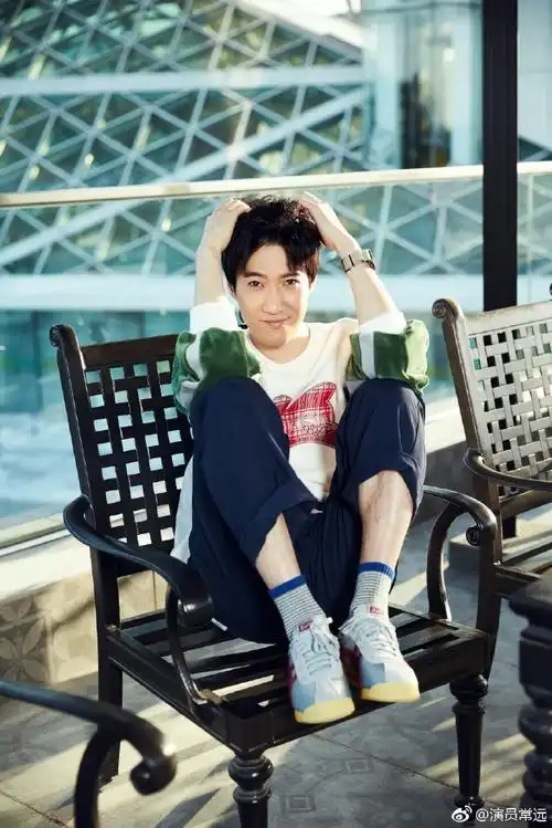 常远当爸#开心麻花的常远当爸爸了,儿子已经100天了,祝福常远壹家