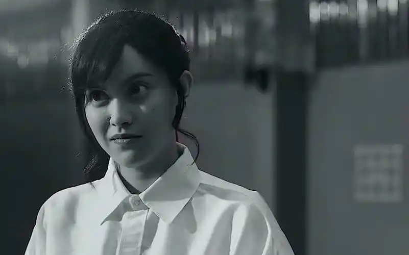 这次 尤里的表现还是很不错的 娜诺更是不惧黑暗又飒又帅 【禁忌女孩