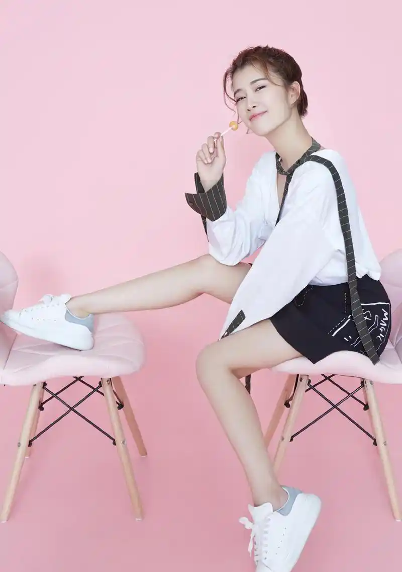 奚望:第6867期时尚潮流美图欣赏_高清图集_新浪网