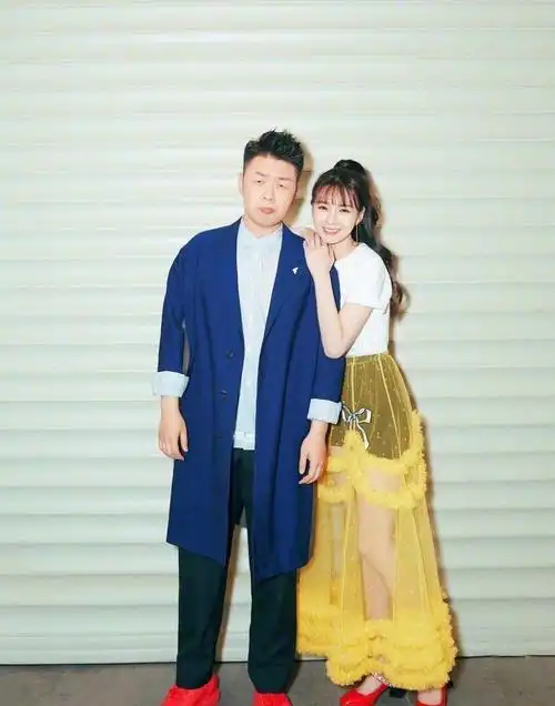 明星情侣装,既要个性鲜明,又要与众不同