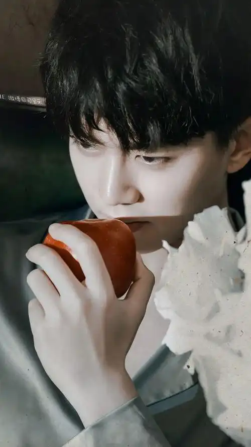 明星任嘉伦阳光男孩头像及壁纸大全