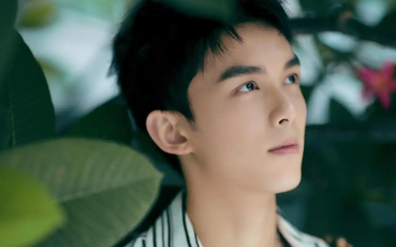 吴磊夏日帅气写真图片桌面壁纸