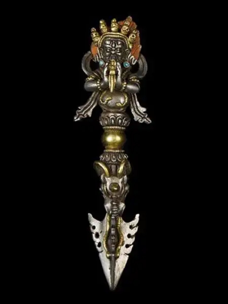金刚降魔杵原是一种古印度兵器,后被佛教引用为法器之一.