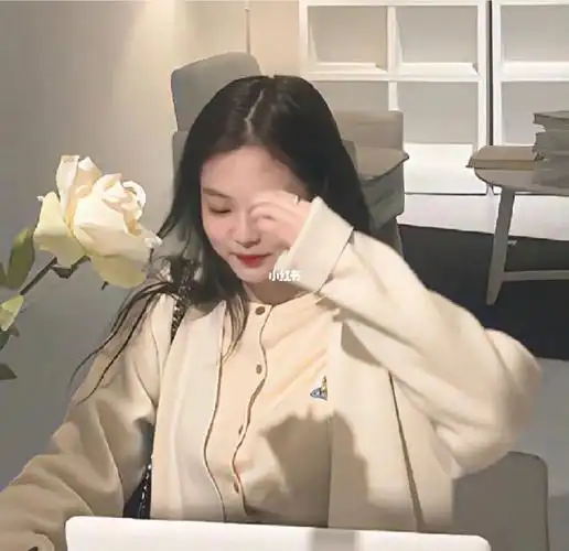 人间香奈儿jennie头像