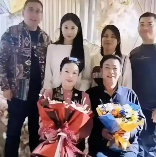 田静父亲晒孩子们玩耍画面,许妈姚爸有吉祥四宝陪伴|郭威|许姚|许敏