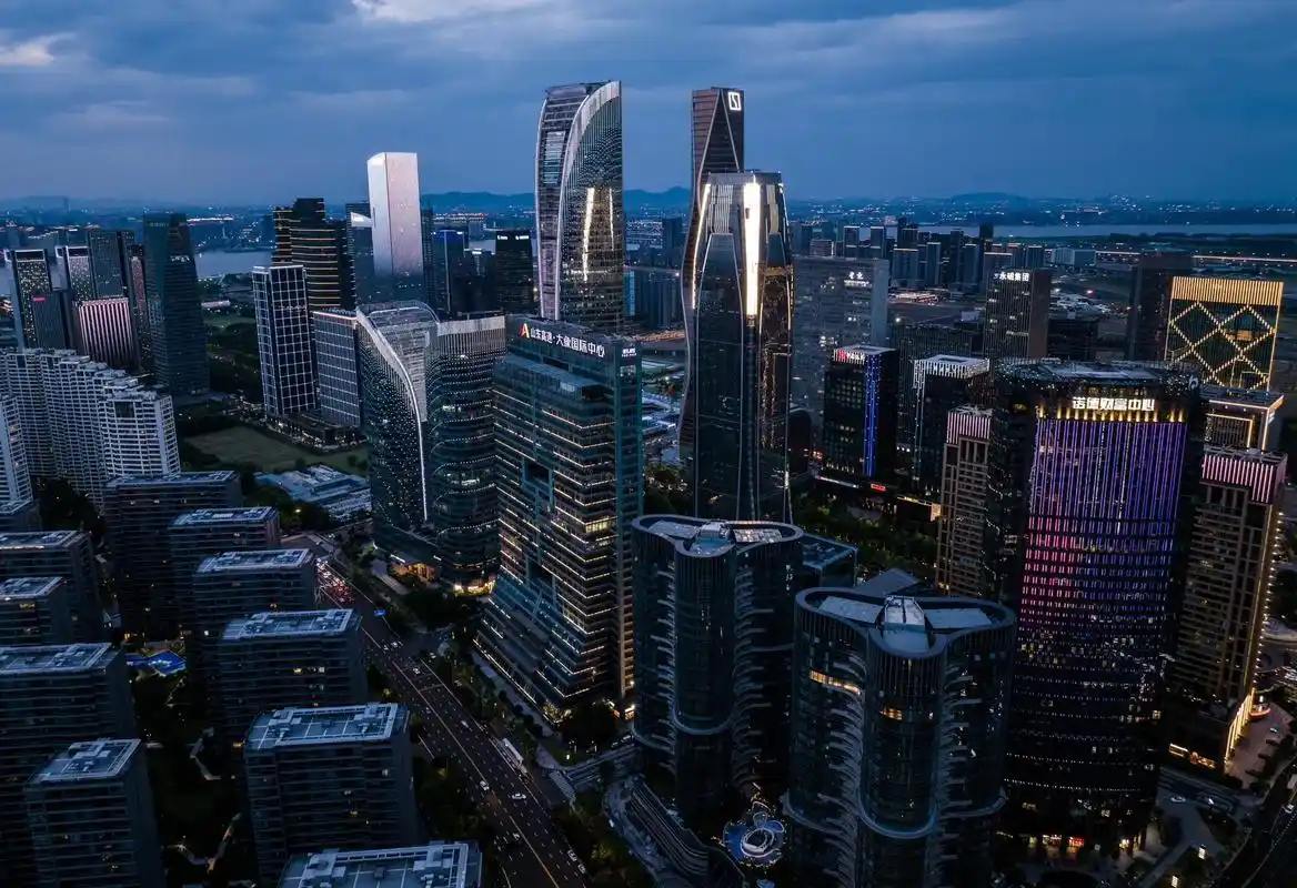 奥体的大楼拔地而起 萧山走向世界 #钱江世纪城 #杭州夜景 - 抖音