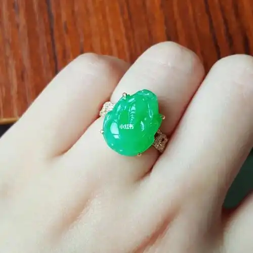 阳绿肥美貔貅戒指