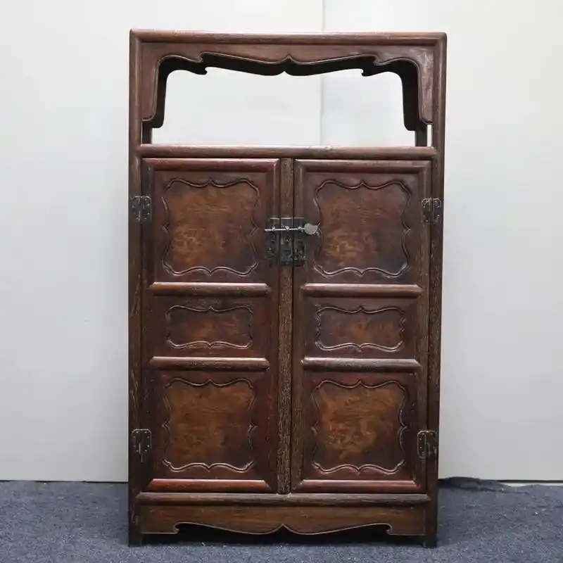 花梨木万历柜,选料精良,长57厘米宽24厘米高94厘米