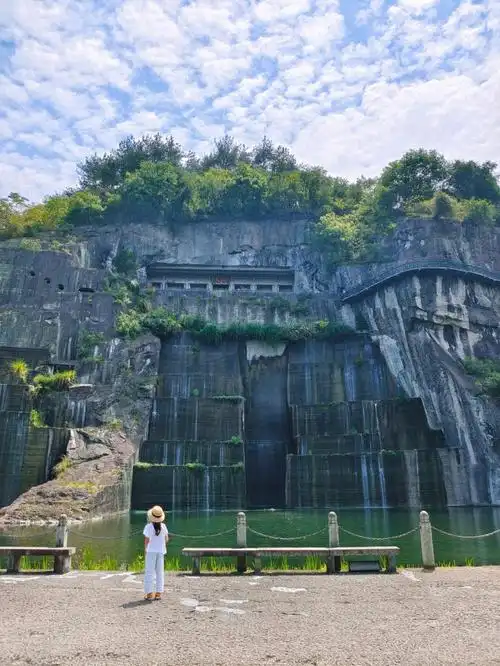 杭州周边新昌大佛寺周生如故拍摄地