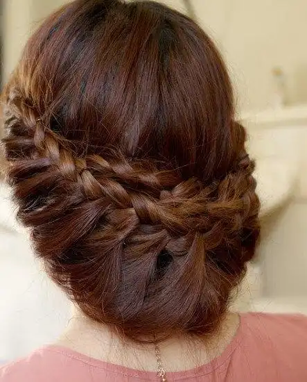 简单好看的盘发发型图片大全片