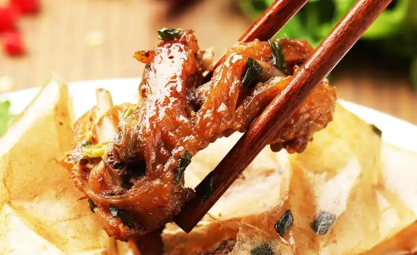 梧州市非物质文化遗产名录之传统美食——纸包鸡_高清图集_新浪网