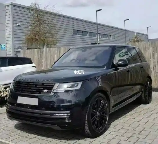 01  路虎揽胜  rangerover就是路虎揽胜,是路虎的一个车型路虎揽胜