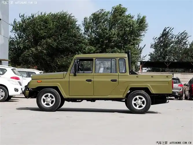 北京汽车制造厂,战旗皮卡,2010款 2.2l基本型铁双排,车身外观实拍图片