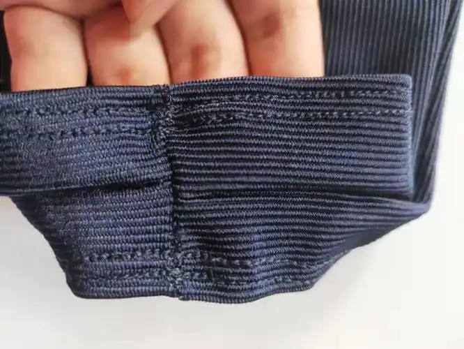 10046427799790商品名称:老式条纹健美裤老款脚蹬裤