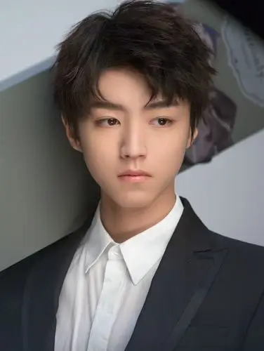 王俊凯karrywang工作室的照片   微相册