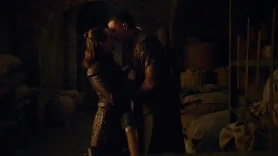 二丫强推小铁匠果然是狼家人小鹿男直接被推倒感觉剧组就在等这个演员