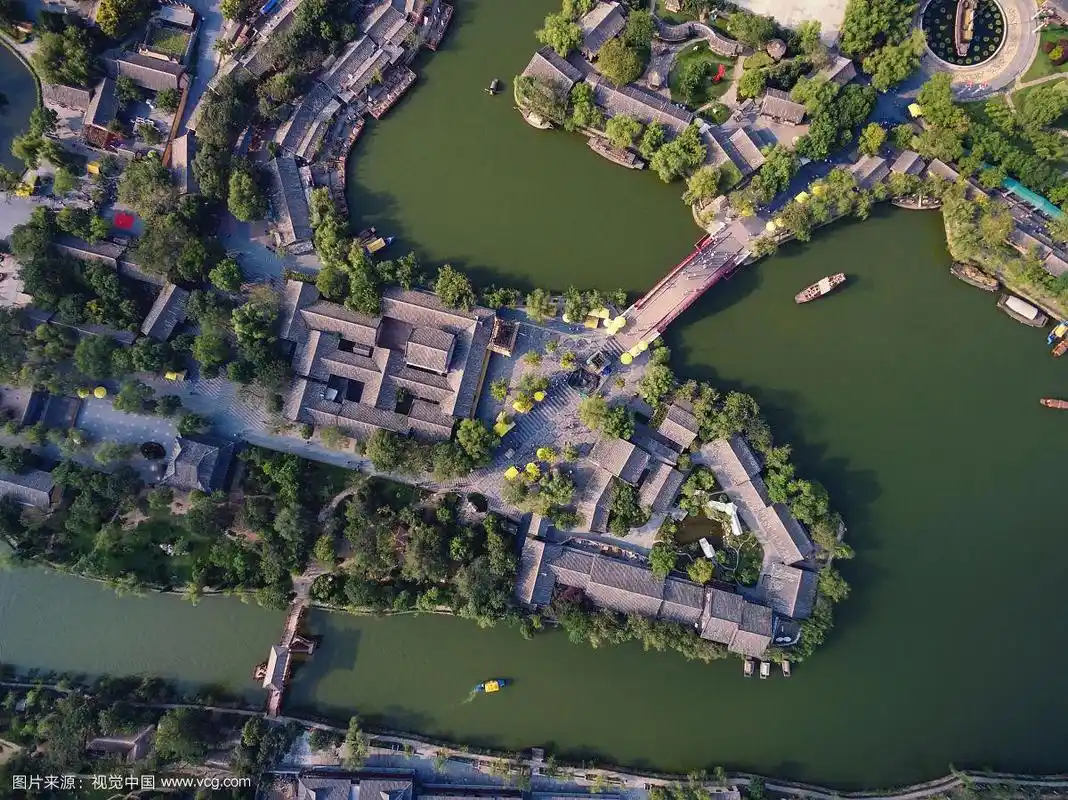 航拍开封清明上河园
