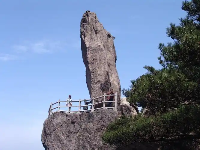 2019飞来石_旅游攻略_门票_地址_游记点评,黄山区旅游景点推荐 - 去