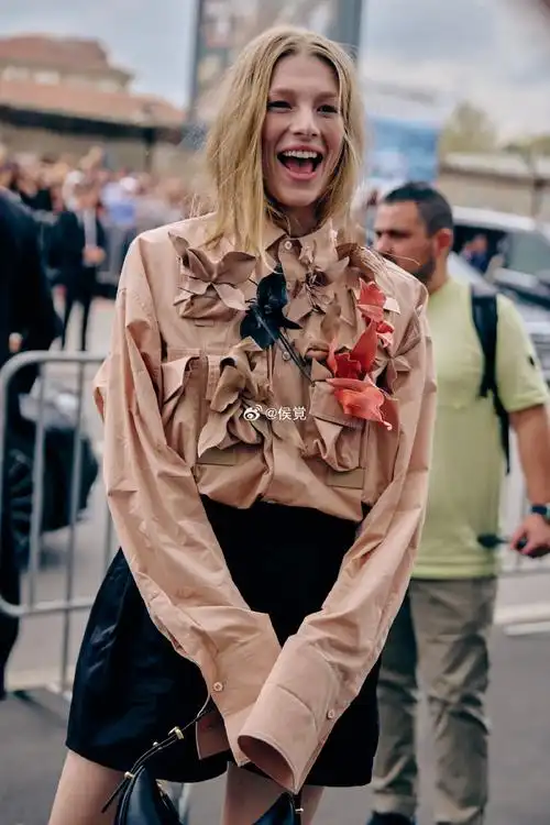 米兰时装周街拍milan fashion week ss24 street style#今年时装周有