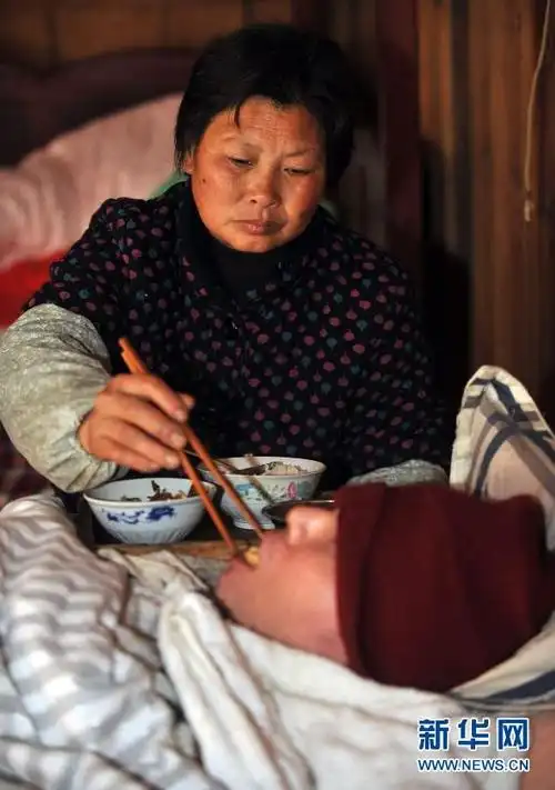 可怜天下父母心:浙江慈爱双亲制呼吸机为儿续命(组图)