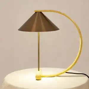 北欧现代简约木艺金色造型台灯卧室床头书房酒店设计师非标定制