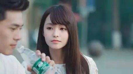 同学两亿岁:易海蓝有了宣墨,不和异性纠缠,谁料齐扇贼心不死