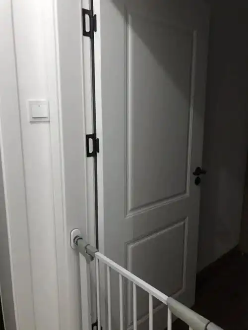 大白门配黑锁超搭