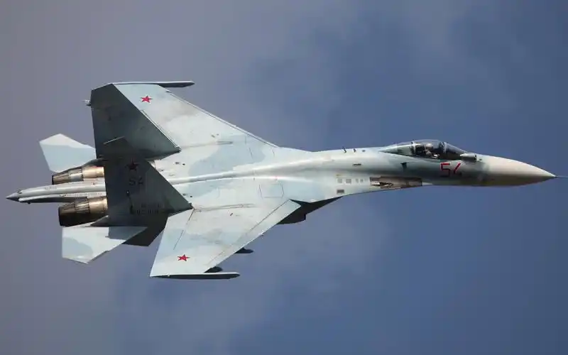 前苏联苏霍伊单座双发全天候空中优势重型战斗机"侧卫"su-27!!"侧卫"